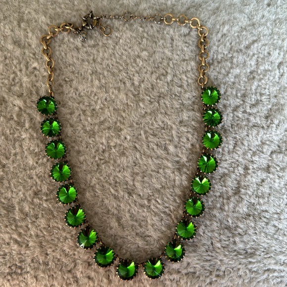 **SOLD** J.Crew green Venus flytrap necklace - Picture 6 of 7